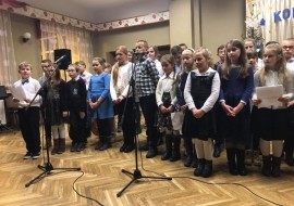 Koncert Kolęd uczniów Ogniska Muzycznego w Łącku